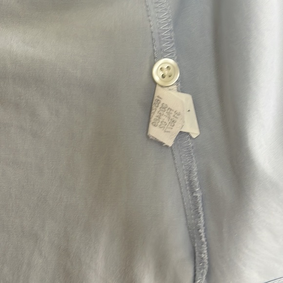 Gap Baby Blue Dress shirt with stretch (Lycra spandex.) - Picture 3 of 6